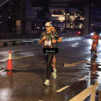 Runner Photo 7883792