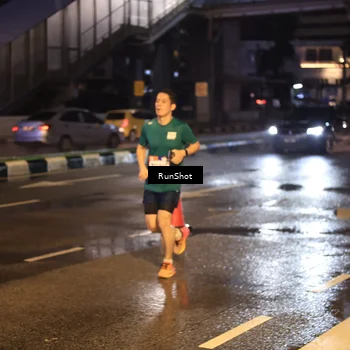Runner Photo 7883805