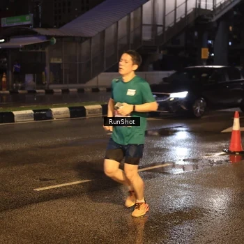 Runner Photo 7883834