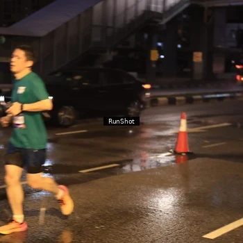 Runner Photo 7883835