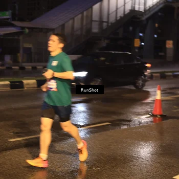 Runner Photo 7883839