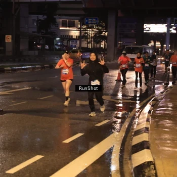 Runner Photo 7883845