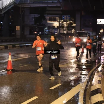 Runner Photo 7883851