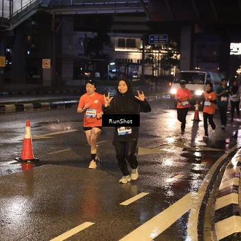 Runner Photo 7883854