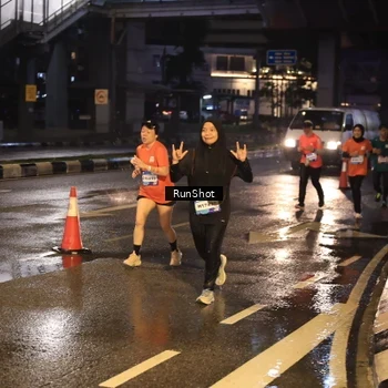 Runner Photo 7883863