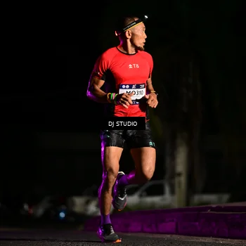 Runner Photo 7883864
