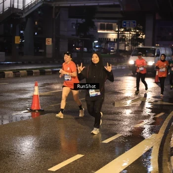 Runner Photo 7883868