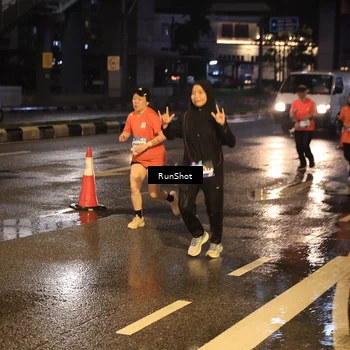 Runner Photo 7883872