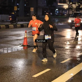 Runner Photo 7883874