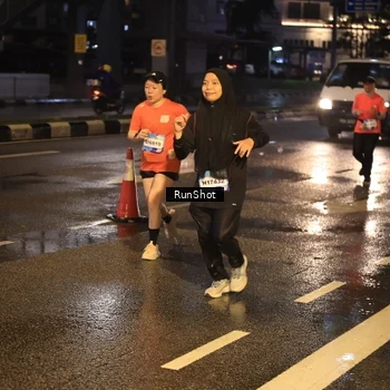 Runner Photo 7883883