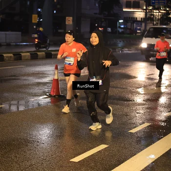 Runner Photo 7883891