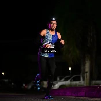 Runner Photo 7883921