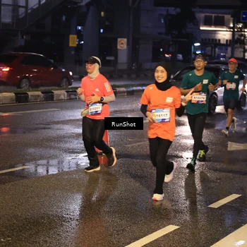 Runner Photo 7883933
