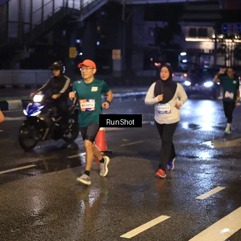 Runner Photo 7884004