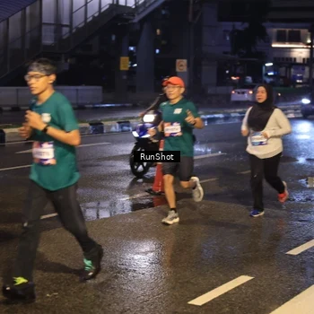 Runner Photo 7884007