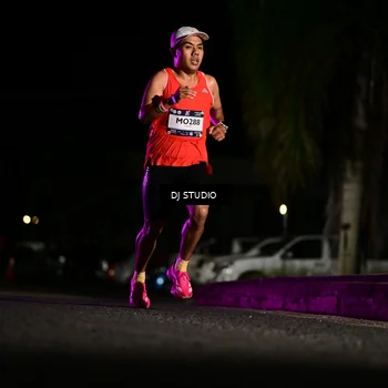 Runner Photo 7884012