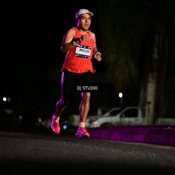 Runner Photo 7884015
