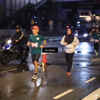 Runner Photo 7884017