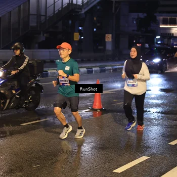Runner Photo 7884018