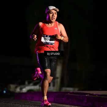 Runner Photo 7884035