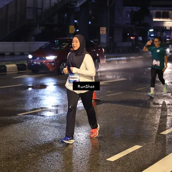 Runner Photo 7884037