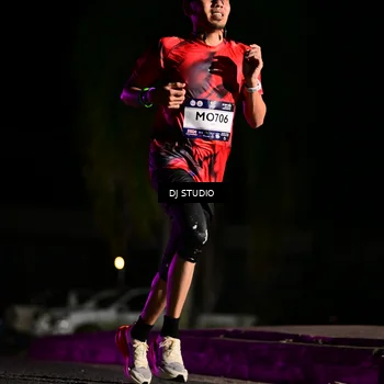 Runner Photo 7884039