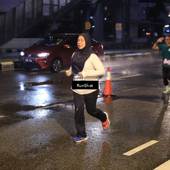 Runner Photo 7884040