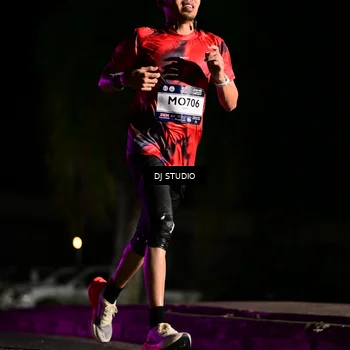 Runner Photo 7884043
