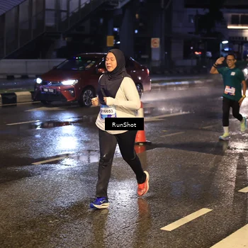 Runner Photo 7884054