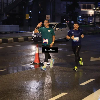 Runner Photo 7884067