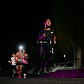 Runner Photo 7884068