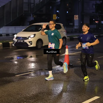 Runner Photo 7884090