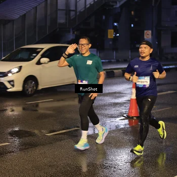 Runner Photo 7884094