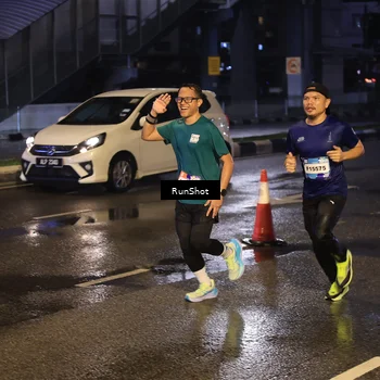 Runner Photo 7884095