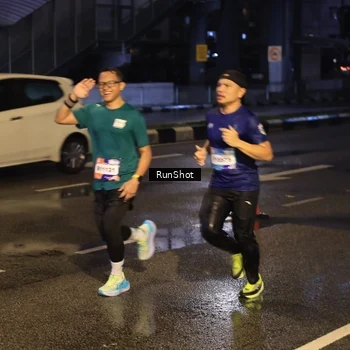 Runner Photo 7884100