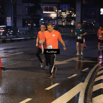 Runner Photo 7884135