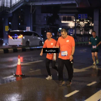 Runner Photo 7884140