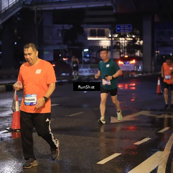 Runner Photo 7884189