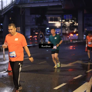 Runner Photo 7884194