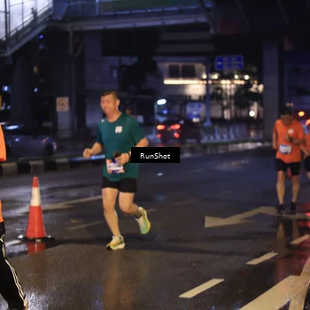 Runner Photo 7884208