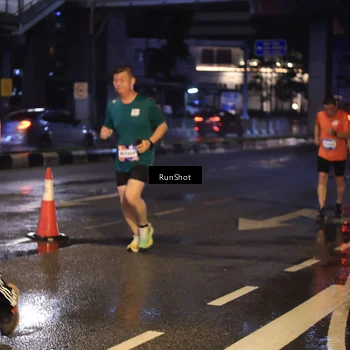 Runner Photo 7884213