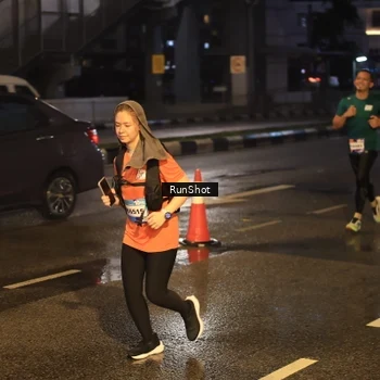 Runner Photo 7884256