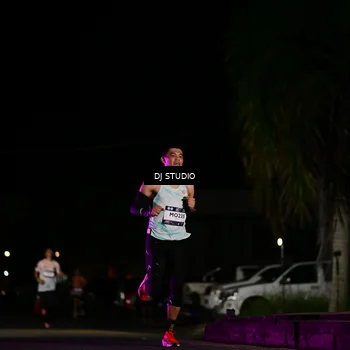 Runner Photo 7884265