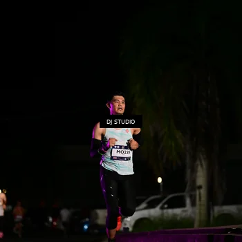 Runner Photo 7884278