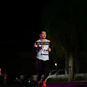 Runner Photo 7884281