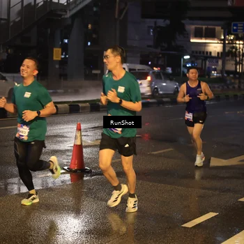 Runner Photo 7884289