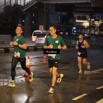 Runner Photo 7884292