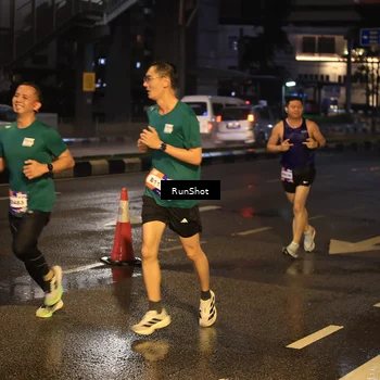 Runner Photo 7884298