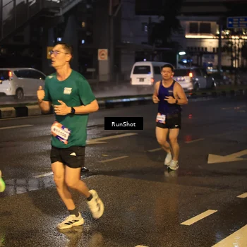 Runner Photo 7884300