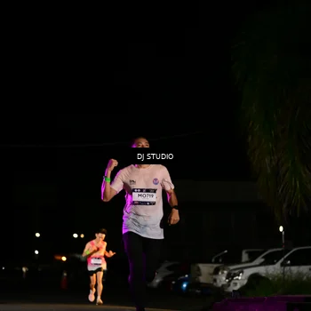 Runner Photo 7884303